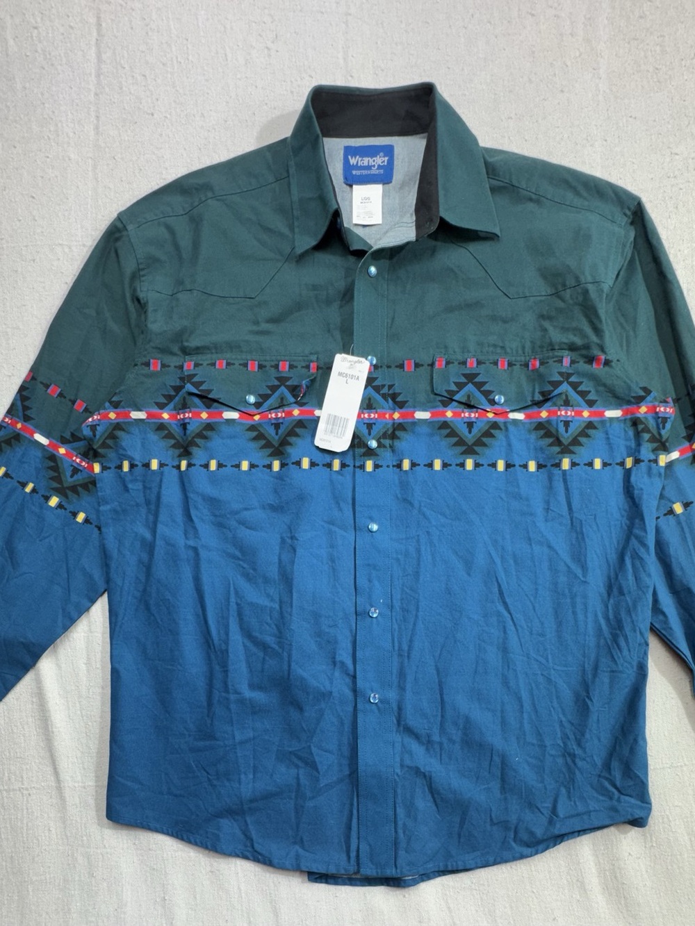 Vintage 80’s 90’s Wrangler Western Aztec Pearl Snap Shirt Large NWT x